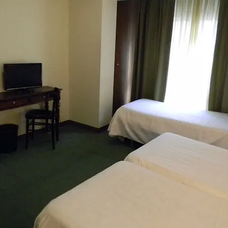 Aston Hotel 3*
